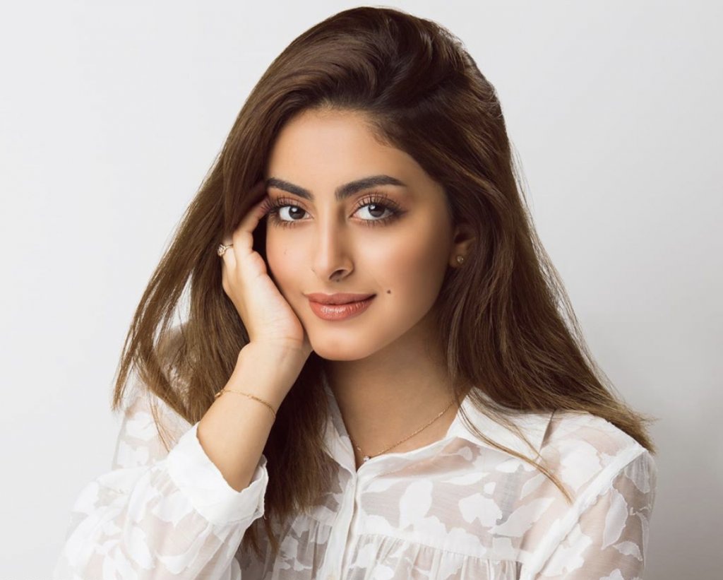 من هي جود عزيز ويكيبيديا عمرها ؟ 1 من هي جود عزيز ويكيبيديا - الموقع المثالي